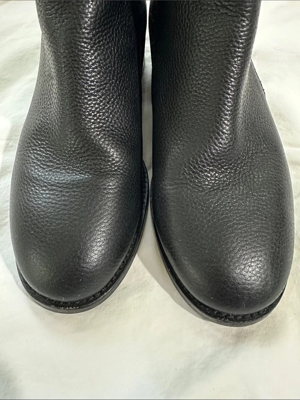 Tory Burch Brook Leather Ankle Boots with Gold Buckle Size 8.5